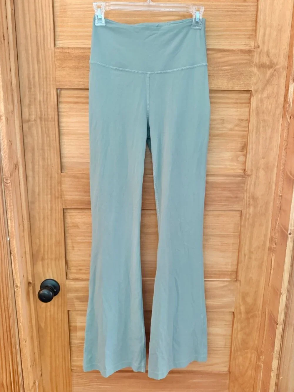 Lululemon Groove Super-High-Rise Flared Pant Nulu Green Palm Court size 6